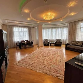 In Baku 150.0 m² apartment is for rent - Image 2
