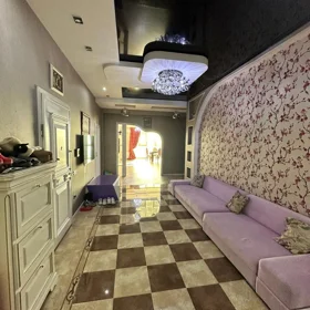 In Baku 250.0 m² apartment is for rent - Image 5