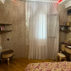 In Baku 106.0 m² apartment is for sale - Image 3