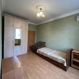 In Baku 120.0 m² apartment is for sale - Image 2