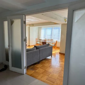 In Baku 120.0 m² apartment is for rent - Image 3