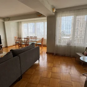 In Baku 120.0 m² apartment is for rent - Image 4