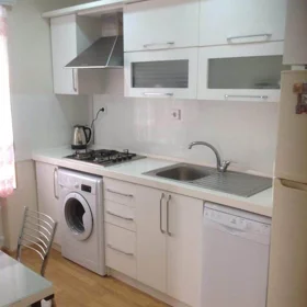 nan-da 35.0 m2 mənzil kirayə verilir - Şəkil 2