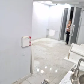 Baku-da 36.0 m2 obyekt kirayə verilir - Şəkil 3