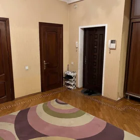 In Baku 157.0 m² apartment is for sale - Image 3