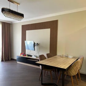 In Baku 109.0 m² apartment is for rent - Image 2
