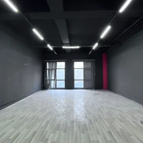 In Baku 301.0 m² commercial is for rent - Image 2