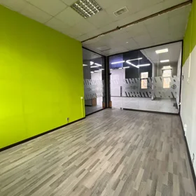 In Baku 200.0 m² commercial is for rent - Image 4