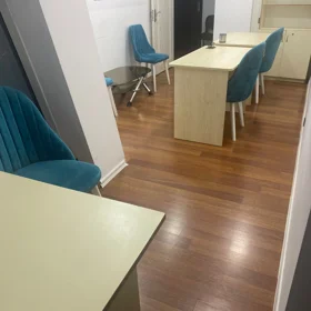 Baku-da 17.0 m2 ofis kirayə verilir - Şəkil 2