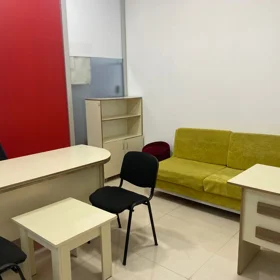 Baku-da 14.0 m2 ofis kirayə verilir - Şəkil 2