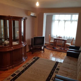 Baku-da 65.0 m2 mənzil kirayə verilir - Şəkil 2