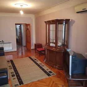 Baku-da 65.0 m2 mənzil kirayə verilir - Şəkil 3