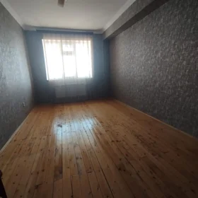 In Khirdalan 70.0 m² apartment is for sale - Image 2