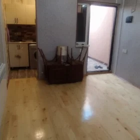 In Baku 30.0 m² house with 2.0 rooms is for rent - Image 5