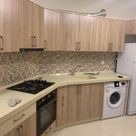 In Baku 80.0 m² apartment is for rent - Image 3