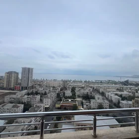 In Baku 130.0 m² apartment is for rent - Image 3