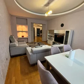 In Baku 136.0 m² apartment is for rent - Image 2