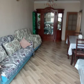 Baku-da 52.0 m2 mənzil kirayə verilir - Şəkil 2