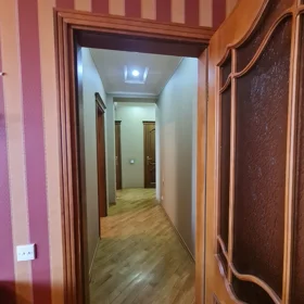 Baku-da 130.0 m2 mənzil kirayə verilir - Şəkil 3