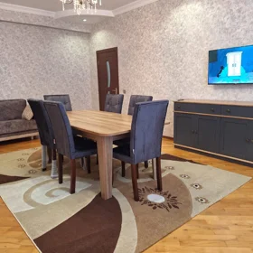 Baku-da 100.0 m2 mənzil kirayə verilir - Şəkil 4