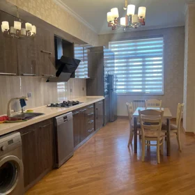 In Baku 180.0 m² apartment is for rent - Изображение 5