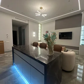 In Baku 100.0 m² apartment is for rent - Image 2