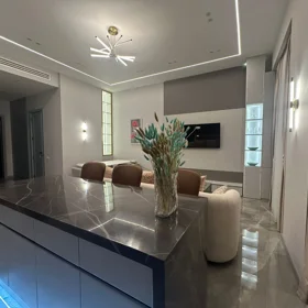 In Baku 100.0 m² apartment is for rent - Image 3