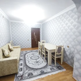 In Ganja 100.0 m² apartment is for rent - Image 4