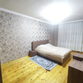 In Ganja 100.0 m² apartment is for rent - Image 5