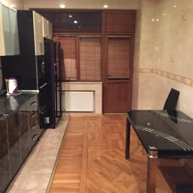 In Baku 160.0 m² apartment is for rent - Image 3