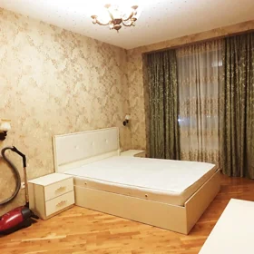 In Baku 90.0 m² apartment is for rent - Image 3