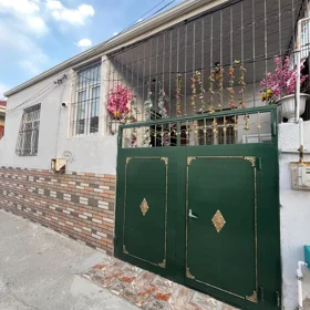 In Khirdalan 70.0 m² house with 3.0 rooms is for rent