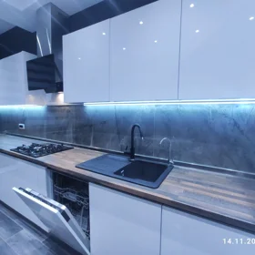 In Baku 92.0 m² apartment is for rent - Image 5