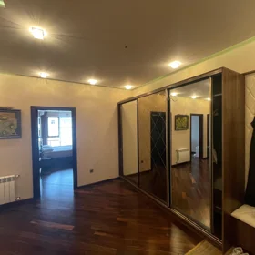 In Baku 120.0 m² apartment is for rent - Изображение 3