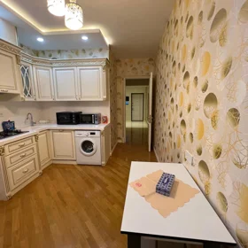 In Baku 110.0 m² apartment is for rent - Image 3