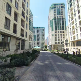 In Baku 142.0 m² apartment is for sale - Image 2