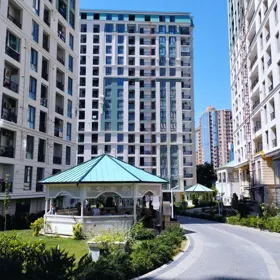 In Baku 142.0 m² apartment is for sale - Image 3