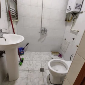 In Baku 75.0 m² apartment is for rent - Image 4