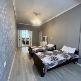 In Baku 71.0 m² apartment is for rent - Image 3