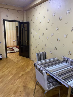 In Baku 91.0 m² apartment is for rent - Image 4