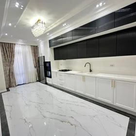 In Baku 108.0 m² apartment is for rent - Image 3
