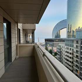 In Baku 145.0 m² apartment is for rent - Image 5