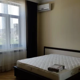 In Baku 80.0 m² apartment is for rent - Image 2