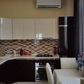 In Baku 80.0 m² apartment is for rent - Image 5