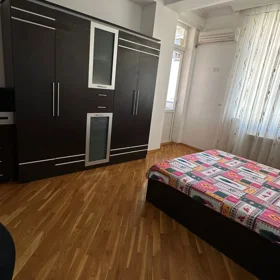 Baku-da 100.0 m2 mənzil kirayə verilir - Şəkil 3