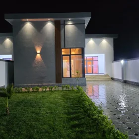 In Baku 170.0 m² house with 4.0 rooms is for sale - Image 2