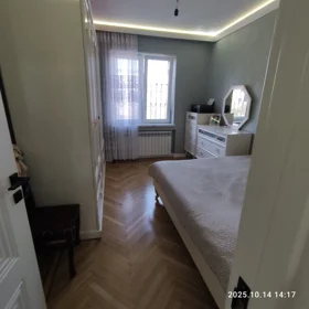 In Baku 80.0 m² apartment is for sale - Image 2