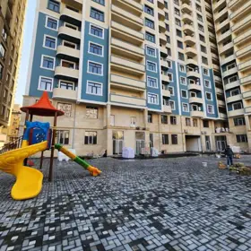 In Baku 98.0 m² apartment is for sale - Image 2