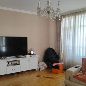 In Baku 131.0 m² apartment is for sale - Image 3