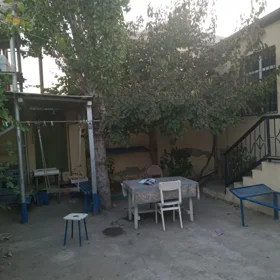 In Baku 120.0 m² house with 3.0 rooms is for rent - Image 2
